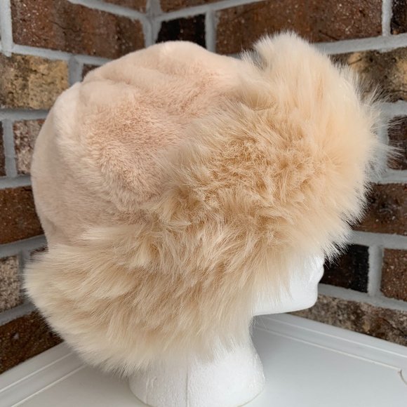 Faux Fur Trim Off-White Women's Hat - Picture 1 of 8